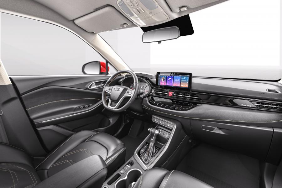 Интерьер JAC Refine S4 2018 года  (фото 13 из 15)